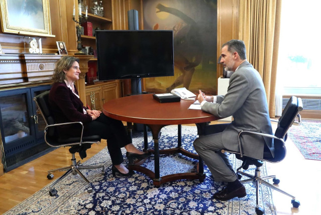 El Rey recibe a la vicepresidenta cuarta del Gobierno, Teresa Ribera, para analizar el impacto de la pandemia de Covid-19