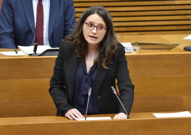 Oltra interviene en la Diputación Permanente de Les Corts