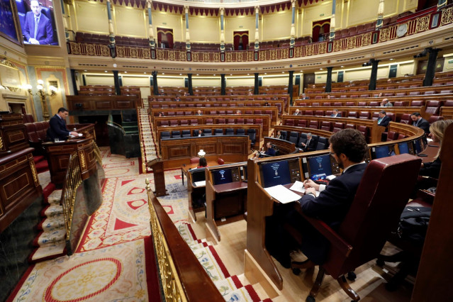 El presidente del Gobierno, Pedro Sánchez, durante su intervención en el Pleno del Congreso para solicitar la prórroga del estado de alarma. En Madrid (España), a 22 de abril de 2020.