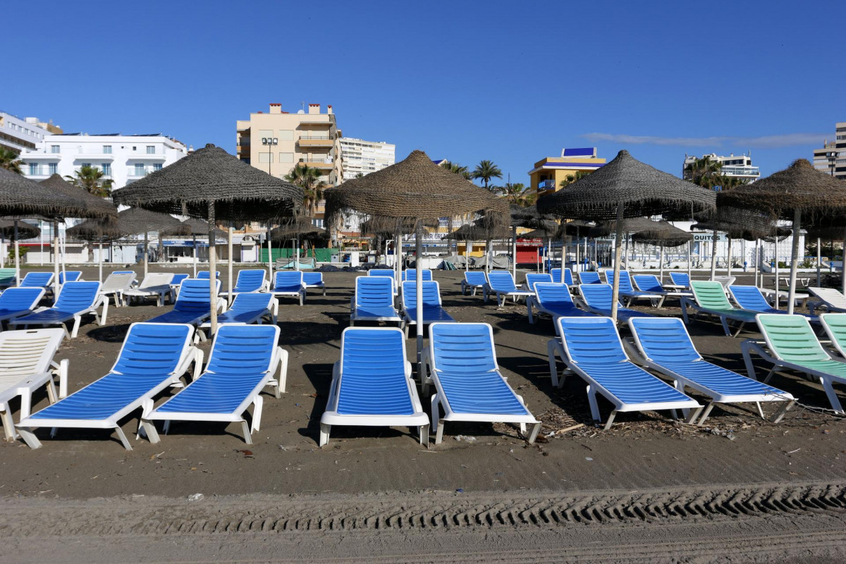 Hoteles en la  playa Playamar en Torremolinos donde se encuentra cerrada  debido al decreto de Estado de Alarma por el COVID-19. Málaga a 22 de abril del 2020