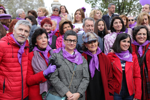 La ministra Darias junto a otros miembros del Gobierno en la manifestación del 8M en Madrid este año.
