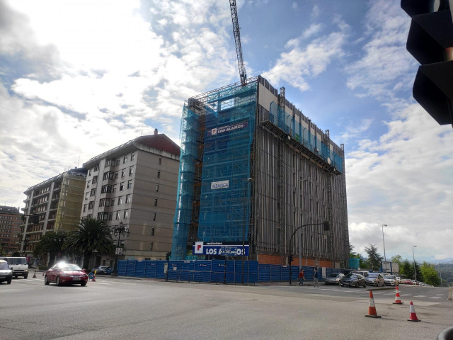 Obras en una promoción de vivienda nueva en Oviedo.