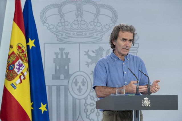 El director del Centro de Coordinación de Alertas y Emergencias Sanitarias, (CCAES), Fernando Simón, en una de las ruedas de prensa para informar sobre novedades frente al coronavirus en el país