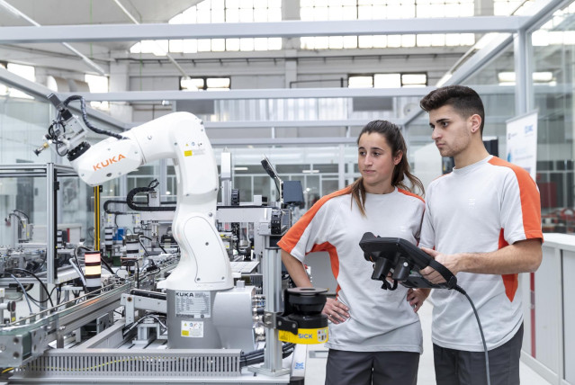 La Escuela de Aprendices de Seat celebrará una jornada de puertas abiertas virtual