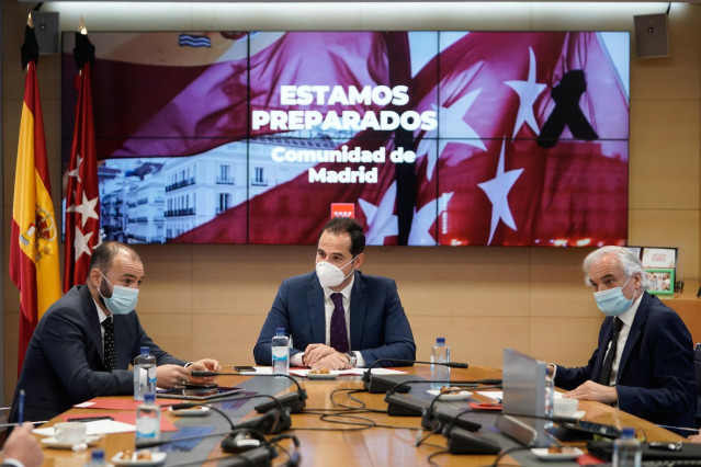 Aguado y Manuel Giménez se reúinen con representantes del comercio de la región
