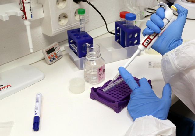Pruebas en un laboratorio.