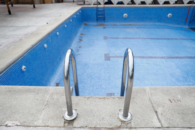 Piscina.