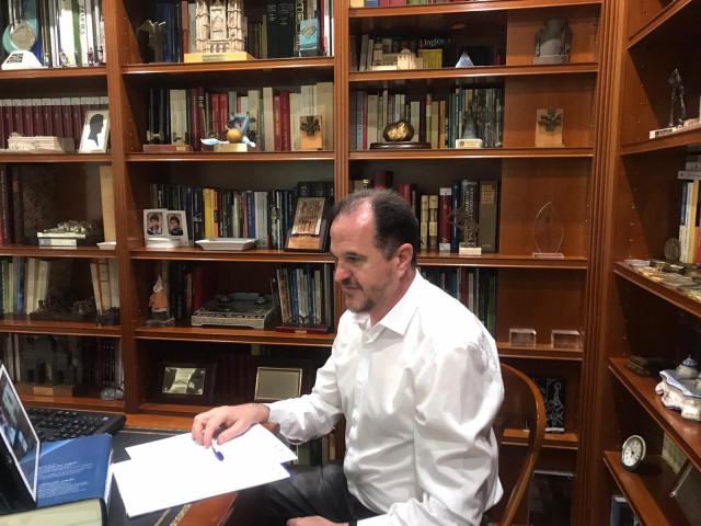 El candidato de PP+Cs, Carlos Iturgaiz, en una rueda de prensa telemática
