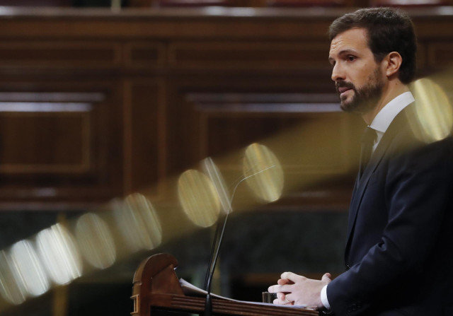 El líder del Partido Popular, Pablo Casado, interviene en el Pleno del Congreso que debate este miércoles la quinta prórroga del estado de alarma. En Madrid (España), a 20 de mayo de 2020.