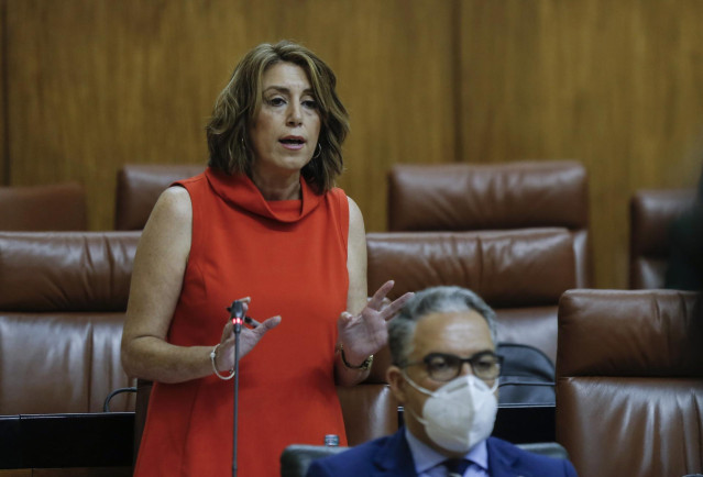 La secretaria general del PSOE-A, Susana Díaz,  durante su intervención en la sesión de control al Gobierno con preguntas al presidente. En el Parlamento de Andalucía (Sevilla, Andalucía), 20 de mayo de 2020.
