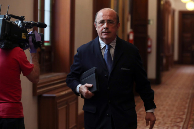 El diputado de VOX y vicepresidente cuarto de la Mesa del Congreso, Ignacio Gil, a su llegada a una reunión de la Mesa del Congreso, celebrada este martes en Madrid (España), a 19 de mayo de 2020.