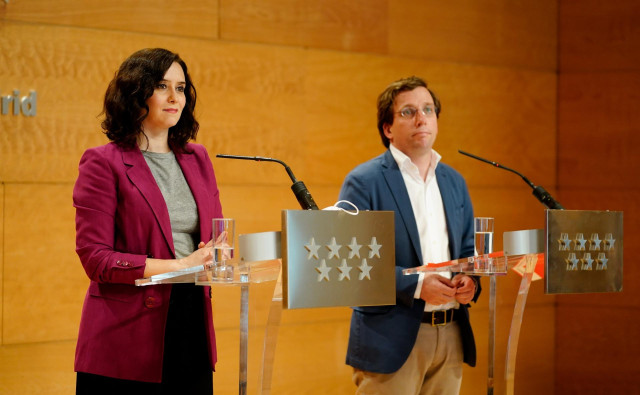 Rueda de prensa conjunta de Isabel Díaz Ayuso y José Luis Martínez-Almeida en la Real Casa de Correos