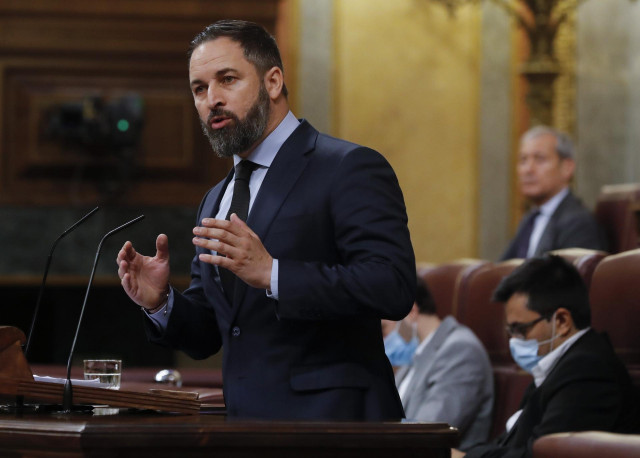 El líder del PP, Santiago Abascal, durante su intervención en el pleno del Congreso que debate este miércoles la quinta prórroga del estado de alarma después de que el Gobierno rectificara ante la presión de los grupos y solicitara una ampliación de quinc