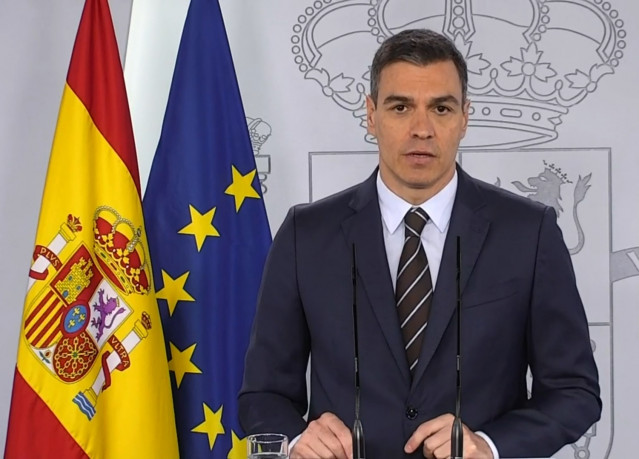 El presidente del Gobierno, Pedro Sánchez, durante su intervención en rueda de prensa desde Moncloa el sábado 23 de mayo de 2020
