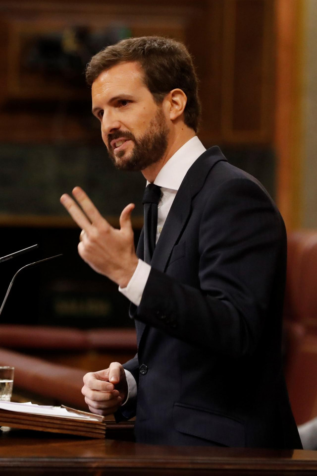 El líder del PP, Pablo Casado, interviene en el pleno del Congreso que debate y vota este miércoles la quinta prórroga del estado de alarma, en Madrid (España), a 20 de mayo de 2020.