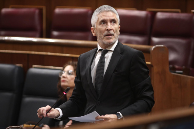 El ministro del Interior, Fernando Grande-Marlaska, durante su intervención en el Pleno del Congreso