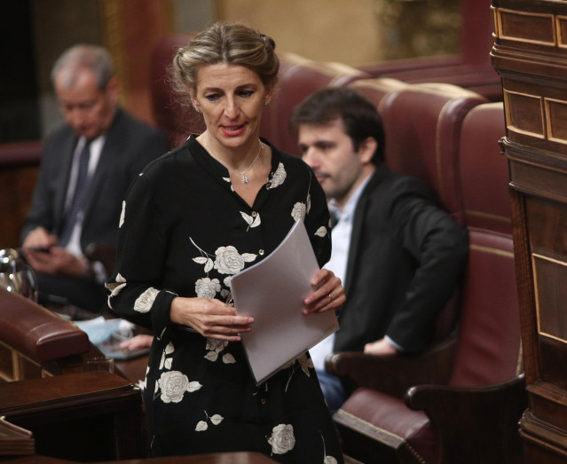 La ministra de Trabajo y Economía Social, Yolanda Díaz, interviene en el Pleno del Congreso este miércoles