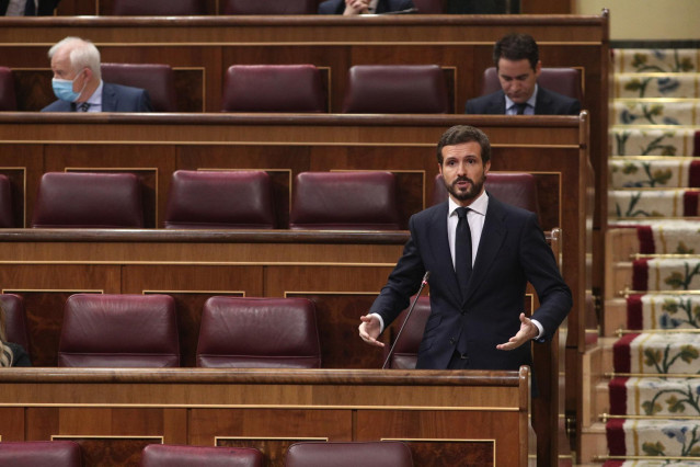 El líder del PP, Pablo Casado, durante su intervención en el pleno de sesión de control al Gobierno.