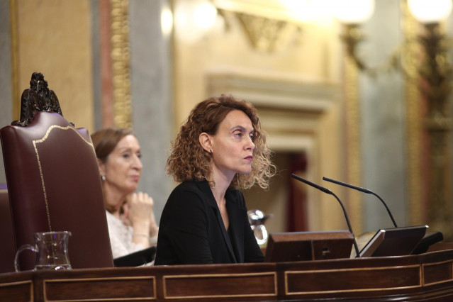 La presidenta del Congreso, Meritxell Batet, durante el pleno del 27 de mayo de 2020.