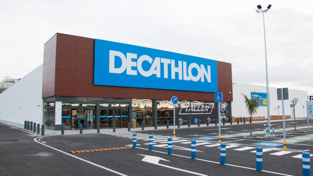 Varios.- Una brecha de seguridad en Decathlon España expone 123 millones de registros