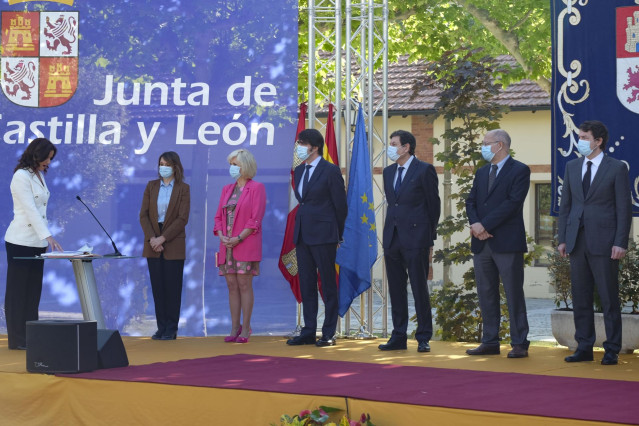 La nueva consejera de Empleo e Industria, Ana Carlota Amigo, toma posesión del cargo.