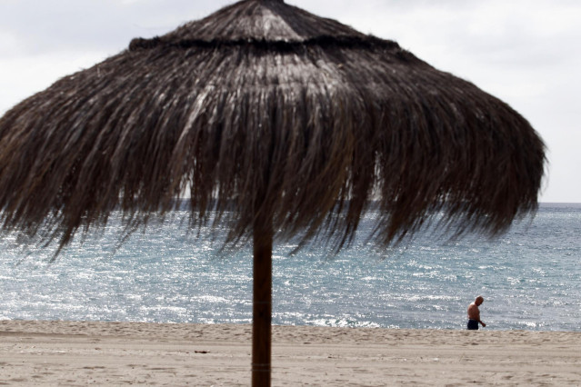 Vistas  del paseo marítimo de La Carihuela en Torremolinos