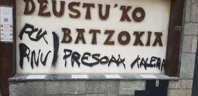Segundo ataque al batzoki de Deusto