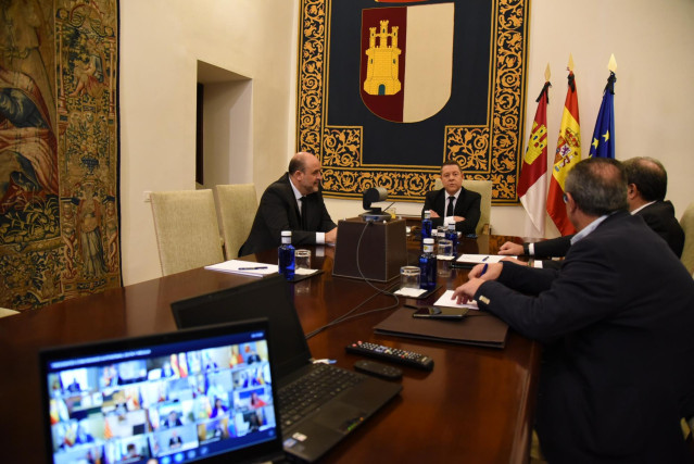 Reunión García-Page con presidentes autonómicos