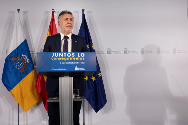 Torres pide vivir el Día de Canarias como 