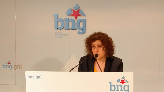 La coordinadora de campaña del BNG y portavoz en Santiago, Goretti Sanmartín, en rueda de prensa