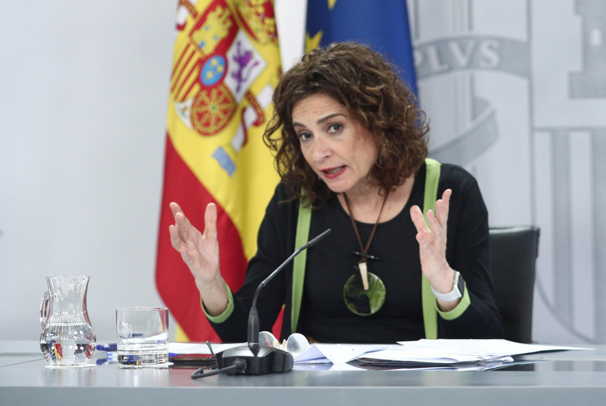 La ministra portavoz y de Hacienda, María Jesús Montero, comparece en rueda de prensa posterior al Consejo de Ministros celebrado en Moncloa, en Madrid (España), a 16 de junio de 2020.