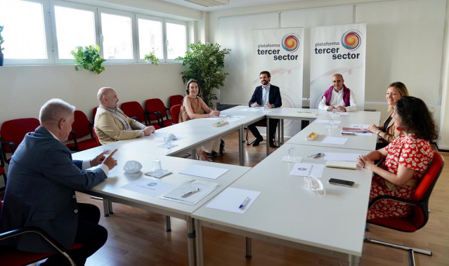 El líder del PP, Pablo Casado, se reúne con la plataforma Tecer Sector. En Madrid, a 18 de junio de 2020.