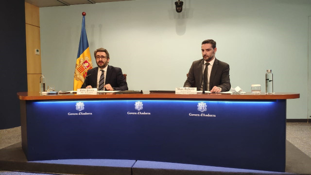 El ministro de Finanzas, Eric Jover, y el secretario de Estado de Asuntos Financieros Internacionales, Marc Ballestà.