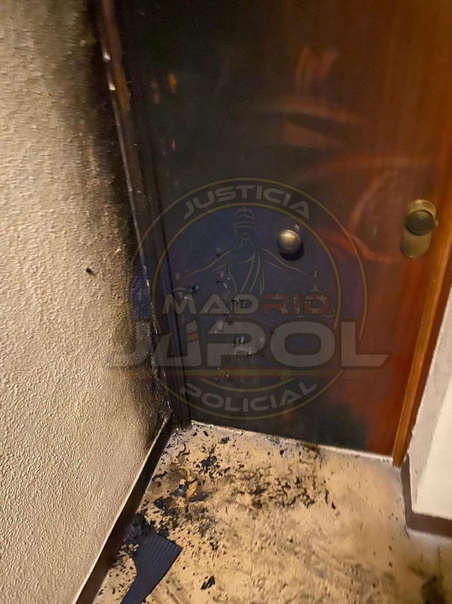 Detenido un hombre que incendió su casa para 