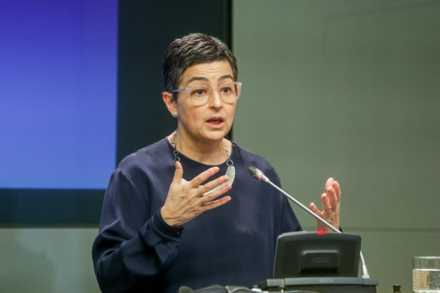 La ministra de Asuntos Exteriores, Unión Europea y Cooperación, Arancha González Laya, durante la recepción a su homólogo, el ministro de Asuntos Exteriores neerlandés, Stef Blok, en el Palacio de Viana, Madrid (España), a 25 de junio de 2020.