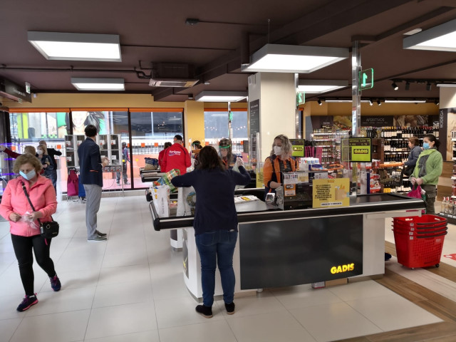 Supermercado Gadis.