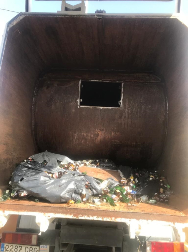 Alijo de hachís en un camión de reciclaje de vidrio en Ceuta