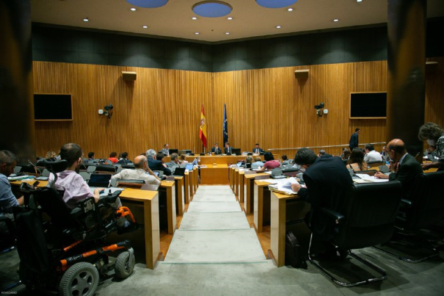 Vista general de la Comisión para la Reconstrucción Social y Económica durante la reunión para debatir y votar las conclusiones finales este viernes