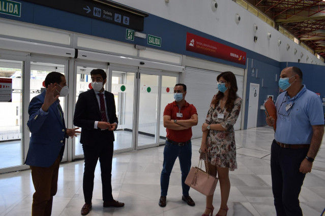 Visita al aeropuerto de Melilla (Foto de archivo).