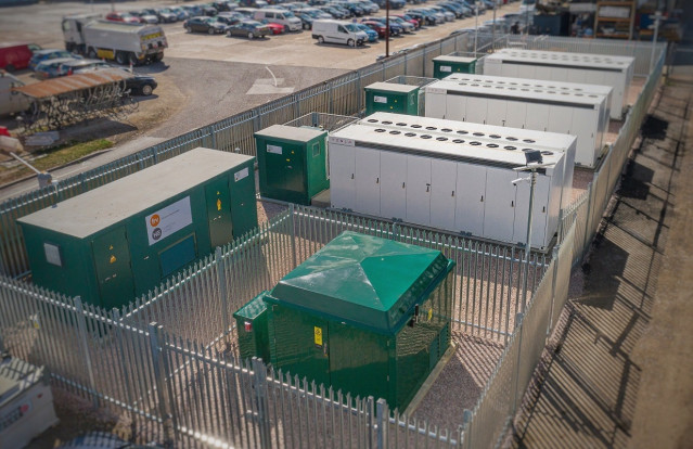 Proyecto de almacenamiento energético en Reino Unido con baterías Tesla