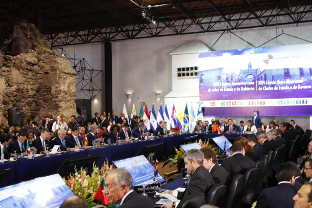 El Rey Felipe VI en el plenario de la XXVI Cumbre Iberoamericana de Jefes de Estado y de Gobierno