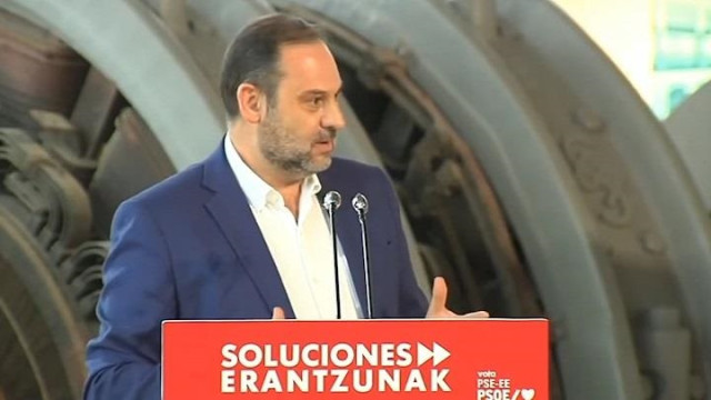 El secretario de Organización del PSOE y ministro de Transportes, Movilidad y Agenda Urbana, José Luis Ábalos, en Barakaldo.