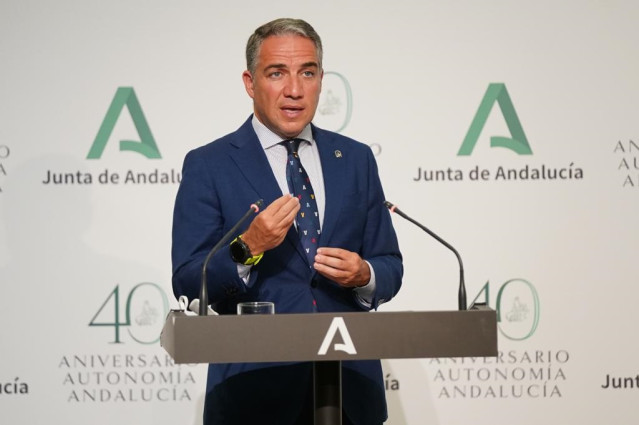 El consejero de la Presidencia, Administración Pública e Interior y portavoz del Gobierno, Elías Bendodo, durante la rueda de prensa