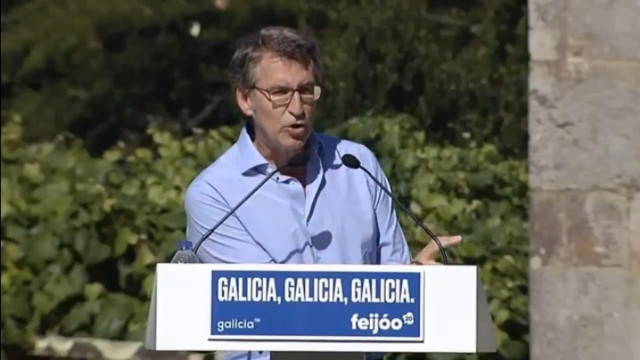 El candidato del PPdeG a la reelección como presidente de la Xunta, Alberto Núñez Feijóo, durante un mitin en el Pazo da Peregrina, en Ames (A Coruña).