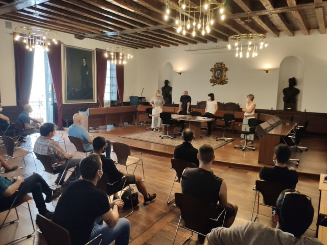Reunión del Ayuntamiento de Ordizia con representantes de la hostelería local