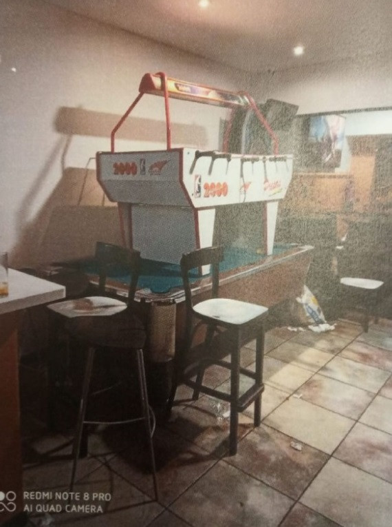Denunciado un bar en Lugo por superar el aforo y clientes sin mascarilla.