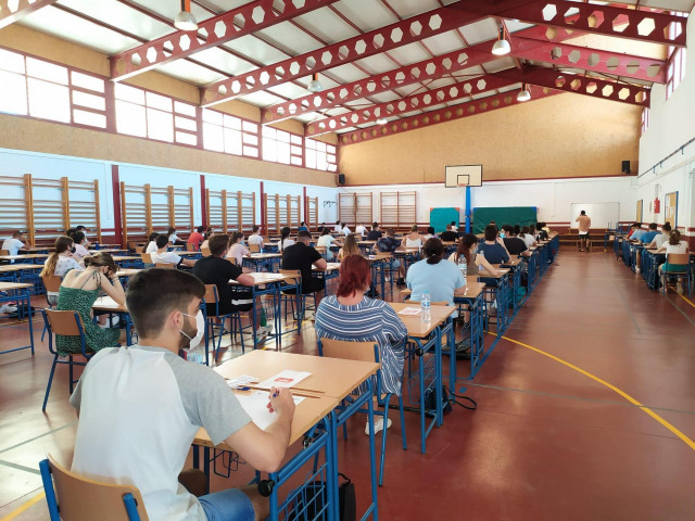 Imagen de la celebración de la Prueba de Evaluación del Bachillerato para el Acceso a la Universidad en Almería.