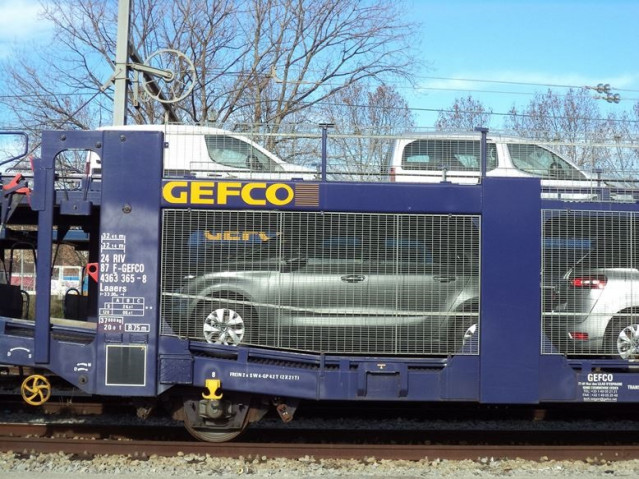 Gefco pone en marcha su servicio de transporte de vehículos en tren