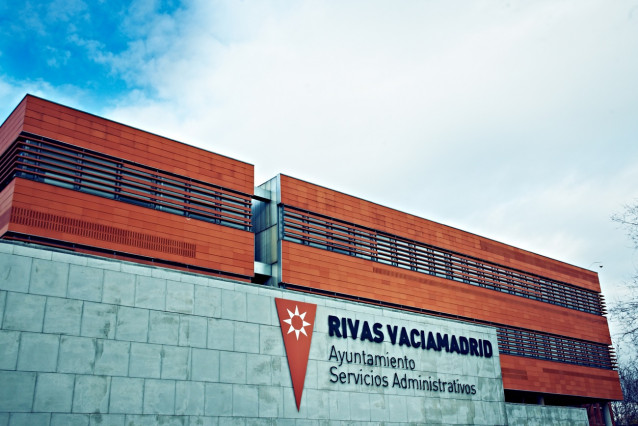 Fachada del Ayuntamiento de Rivas