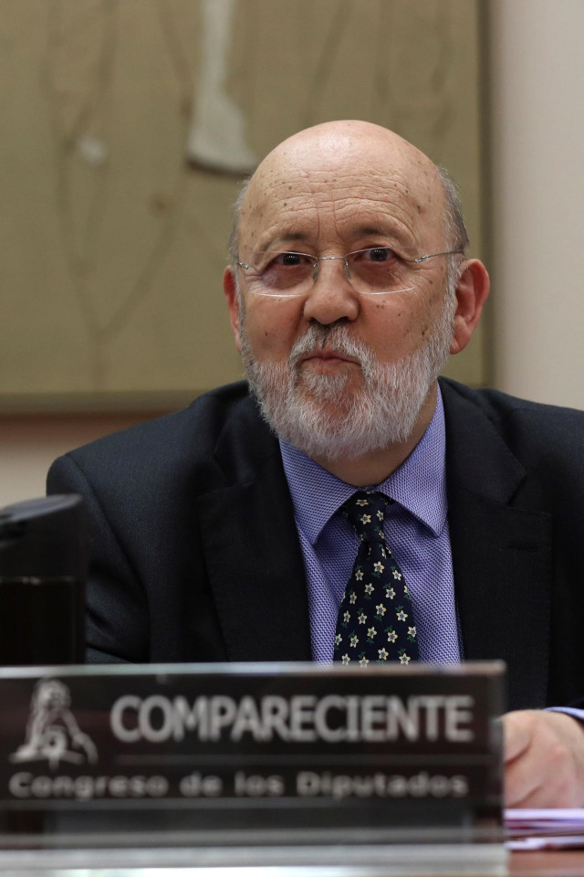 El presidente del Centro de Investigaciones Sociológicas, José Felix Tezános, comparece en la Comisión Constitucional del Congreso